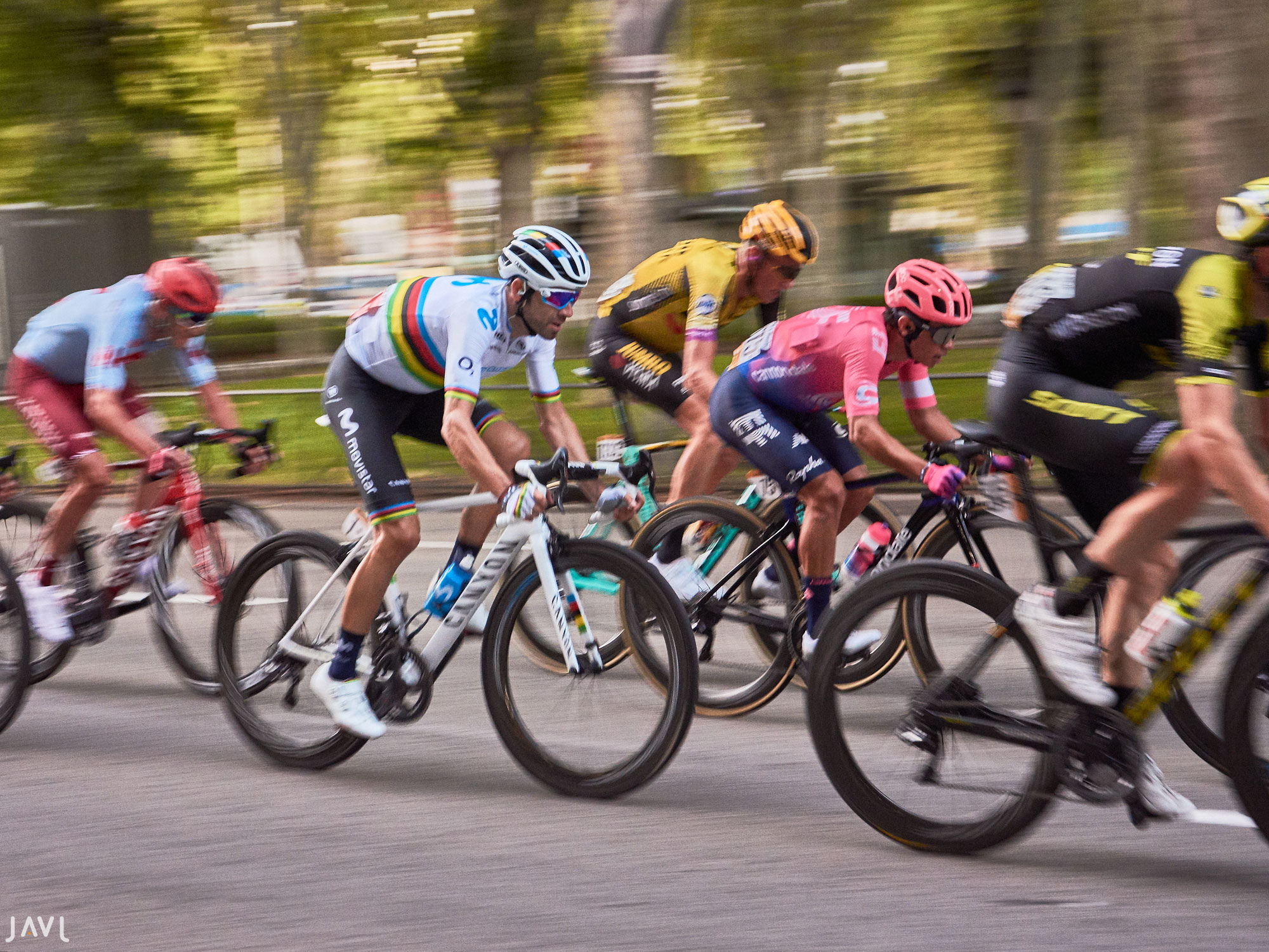 Alejandro Valverde campeón del mundo durante la última etapa de La Vuelta