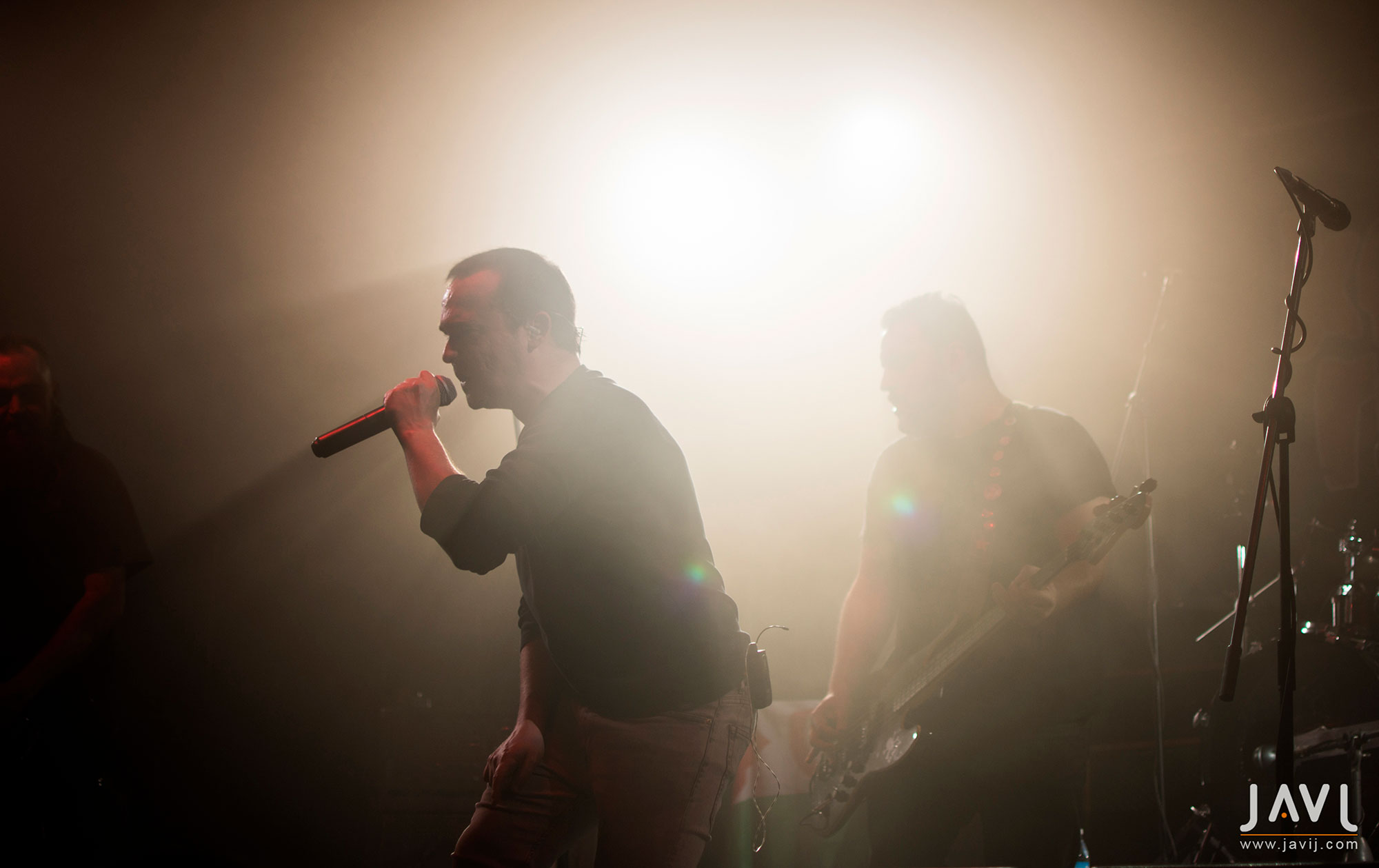 El vocalista de Konsumo Respeto, Jorge, durante un concierto